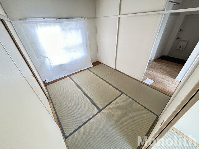 鶴山台25号棟の和室