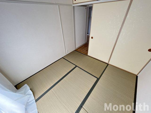 鶴山台25号棟の和室