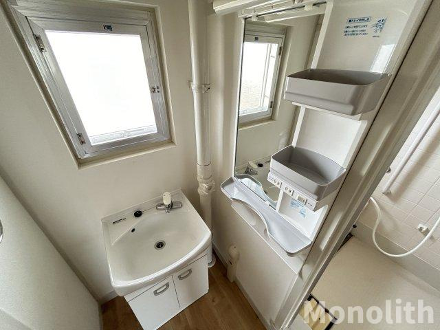 鶴山台25号棟の洗面所