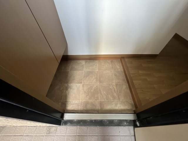 ハイカムール山手　の玄関