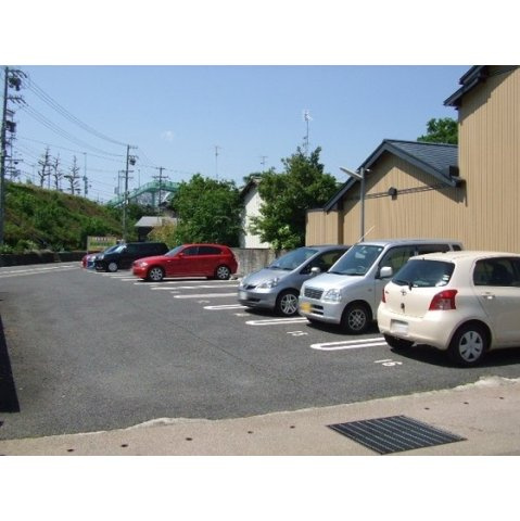 岐阜市真砂町１丁目の駐車場の外観