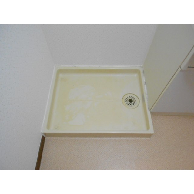 毛利コーポⅡの洗面所|室内洗濯置場