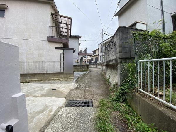 【前面道路含む現地写真】 | 垂水区歌敷山4丁目　中古戸建