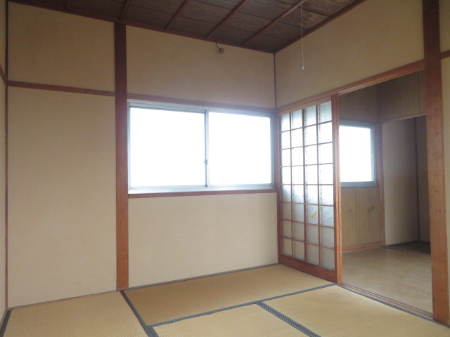 西今宿橋本貸家の子供部屋