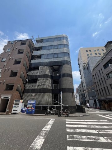 THE CORNER 日本橋 eastの外観