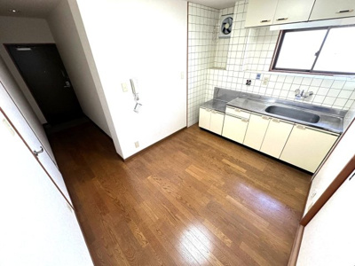 【居間・リビング】 | 和泉ハイツ本館