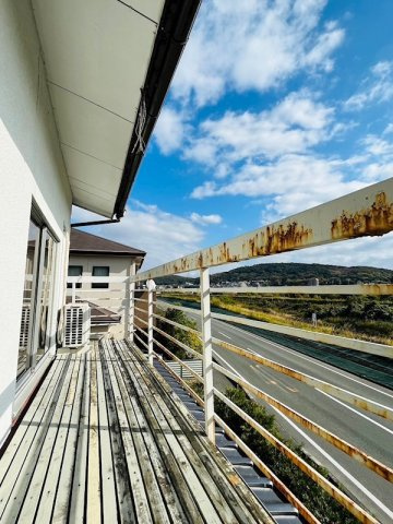 熊本市北区打越町の一戸建てのバルコニー