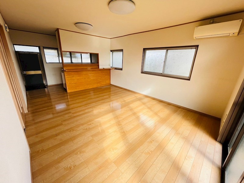 熊本市北区打越町の一戸建ての居間・リビング
