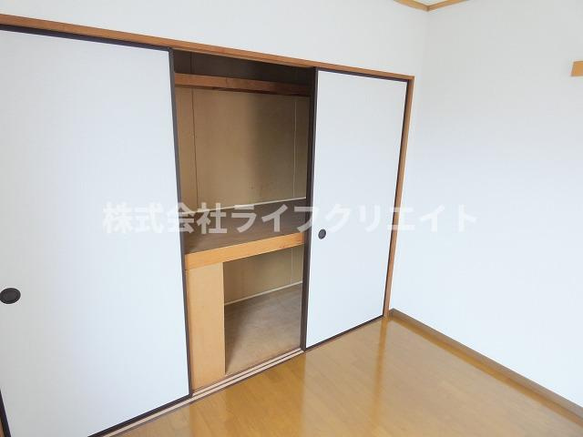 コーポ高の収納