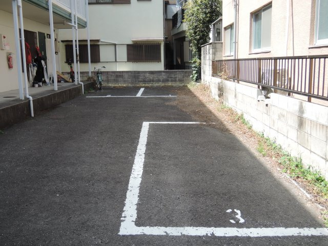 寺田ハイツの駐車場