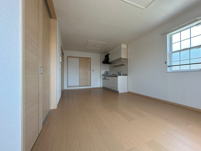 グレイス高山の居間・リビング