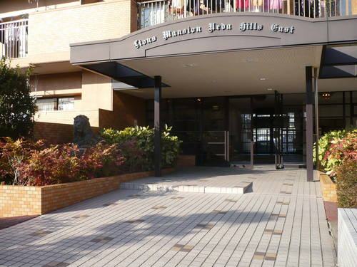 ライオンズマンション植田ヒルズ（イーストタワー）のエントランス