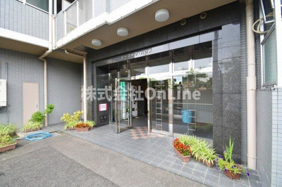 【エントランス】 | ピーコック・ハウス