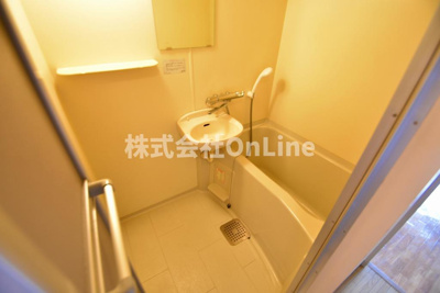 【浴室】 | ピーコック・ハウス