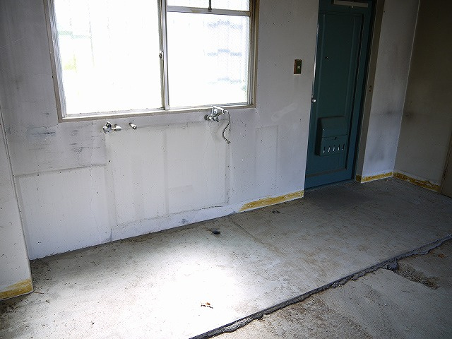 平城駅前三和マンション(店舗)の内装