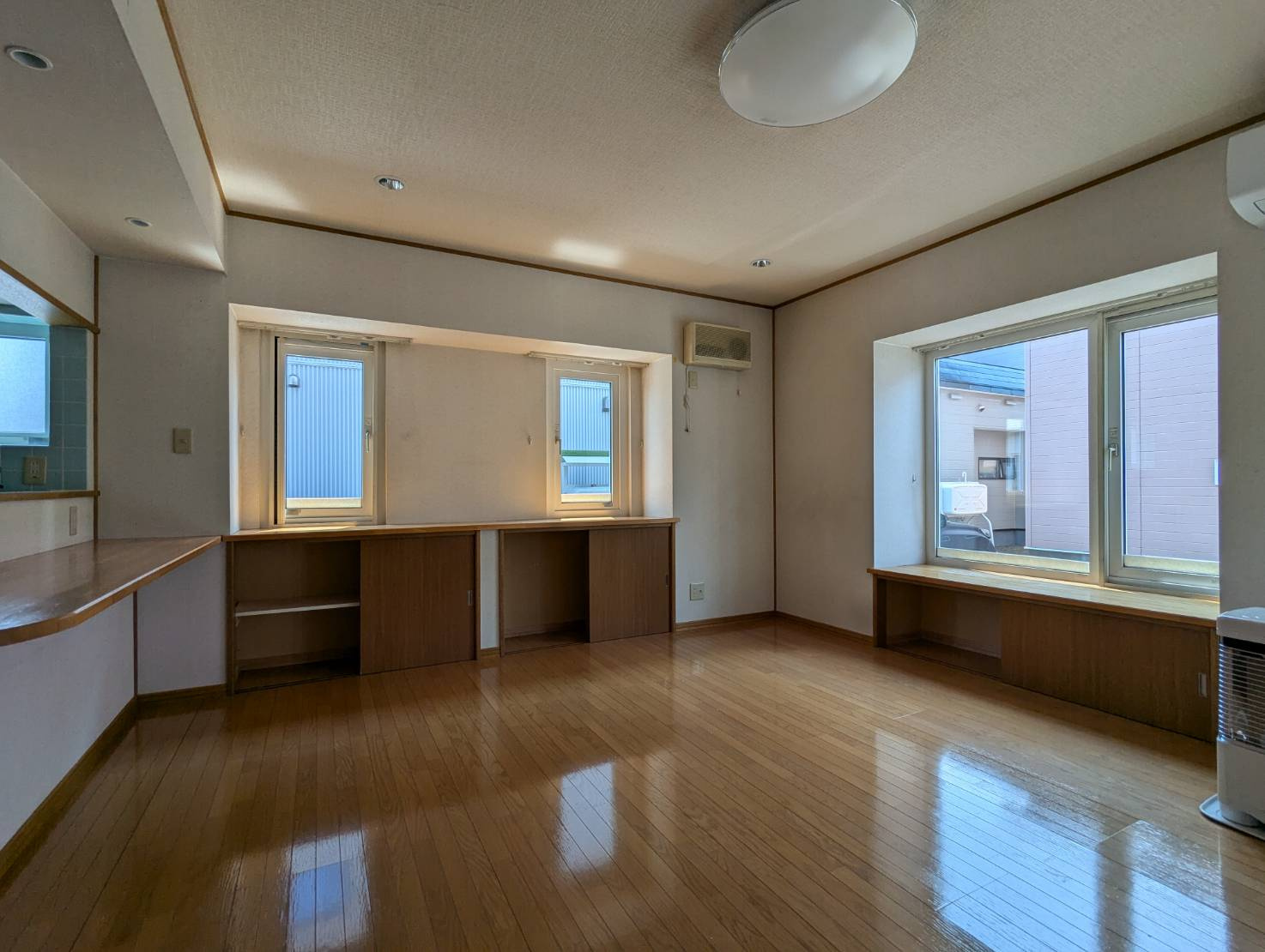 文苑4丁目37-21貸家の居間・リビング