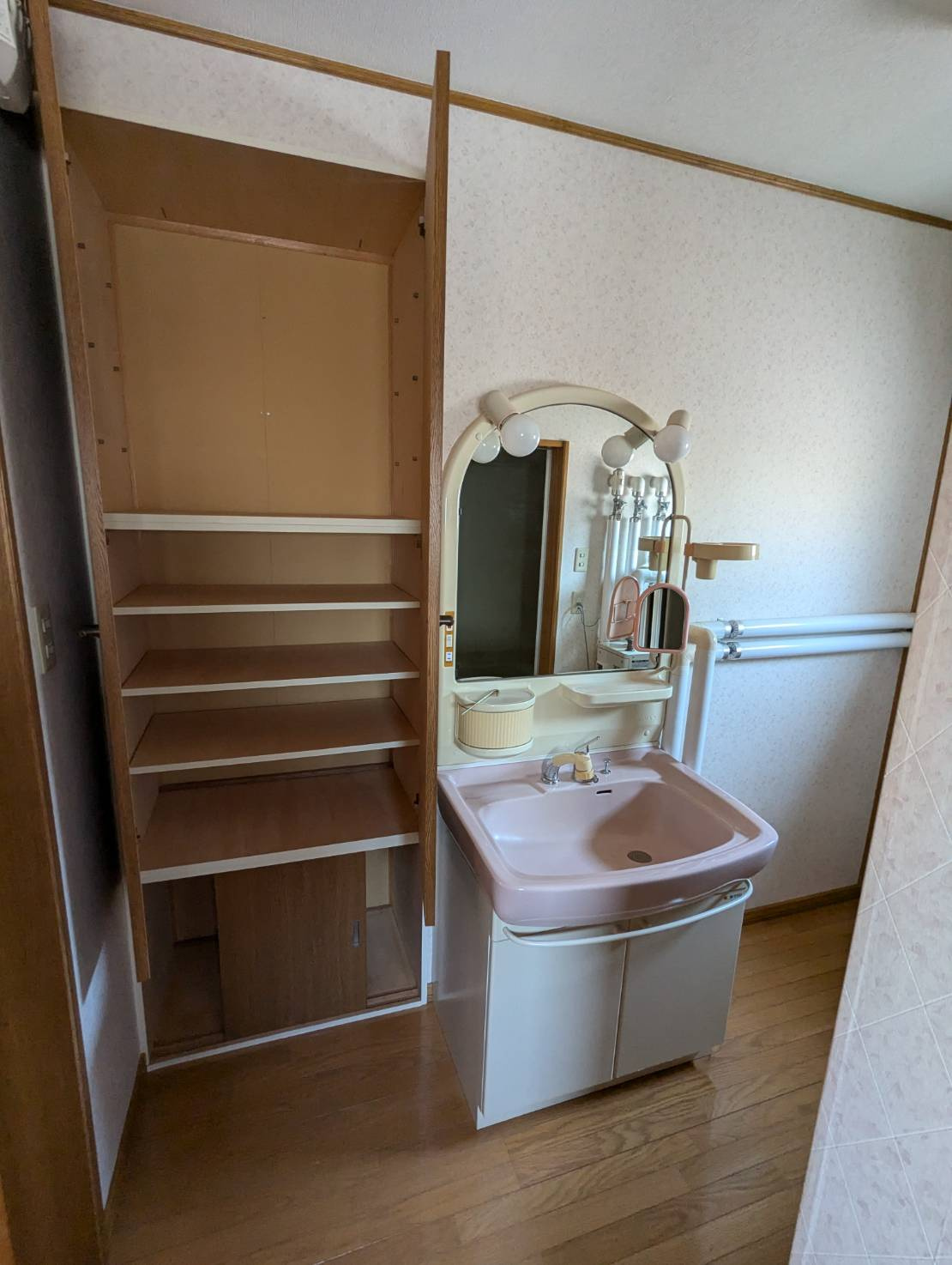 文苑4丁目37-21貸家の独立洗面台