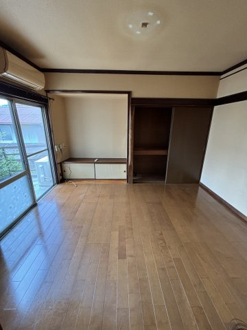 カレントFの洋室