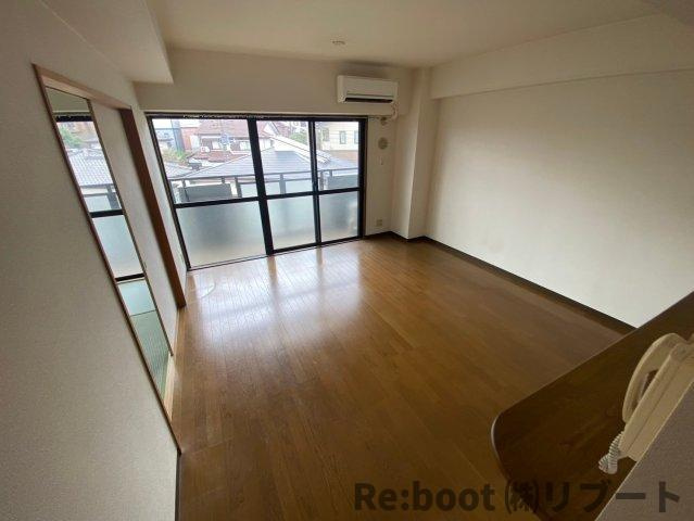 フレラヴィーヌ北本町の居間・リビング