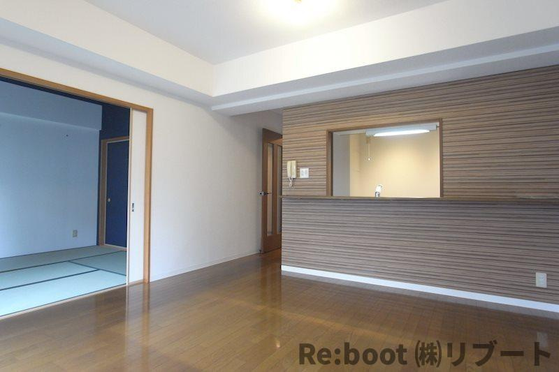 フレラヴィーヌ北本町の居間・リビング