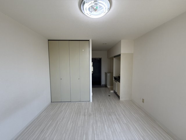 ヴィラ・フィオーレの居間・リビング