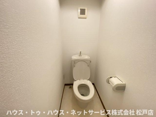 アンプルールフェールスリーズのトイレ