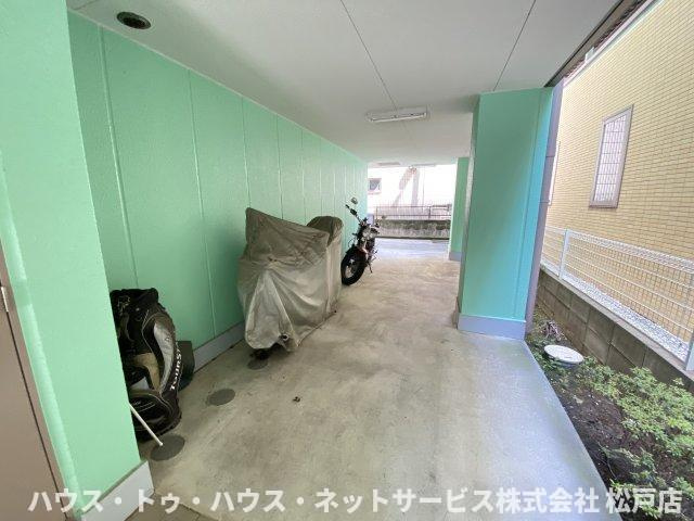 アンプルールフェールスリーズのその他