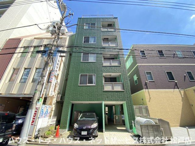 アンプルールフェールスリーズの外観