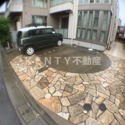 【駐車場】 | サンクレール | 駐車場です