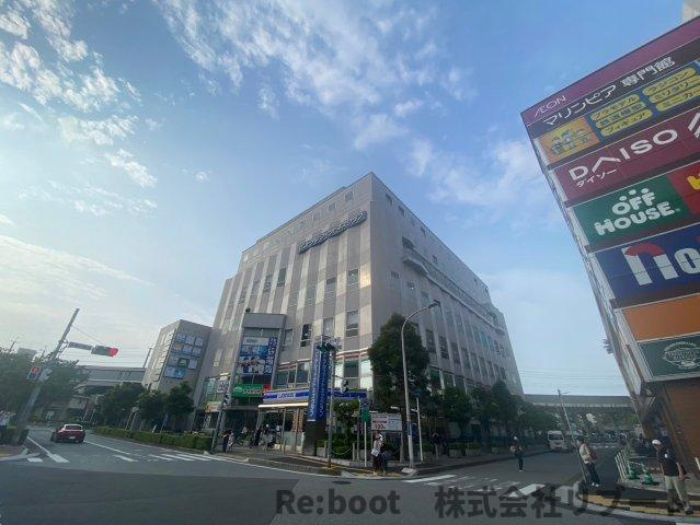 稲毛海岸ビルの外観