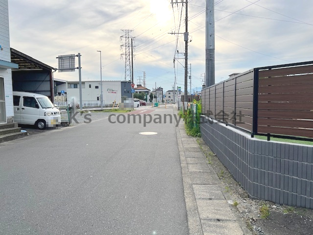 ■高座郡寒川町一之宮一丁目　売地　１区画　の前面道路含む現地写真|前面道路の西側の様子です☆