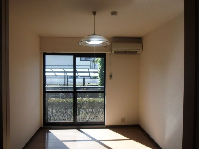 ハミングタウン合川 Cの居間・リビング