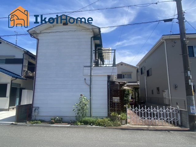 明石市大久保町森田　土地の前面道路含む現地写真|●資料・カタログのご請求無料●　沢池小学校までは徒歩18分、野々池中学校までは徒歩19分。