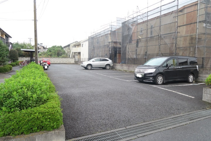 パームクレストの駐車場