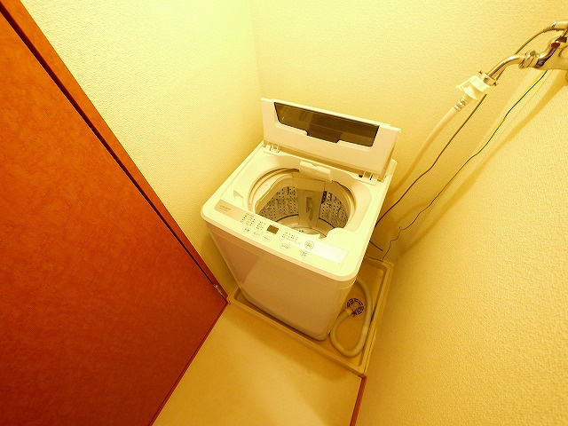 レオパレスＨｉｒｏの設備|洗濯機