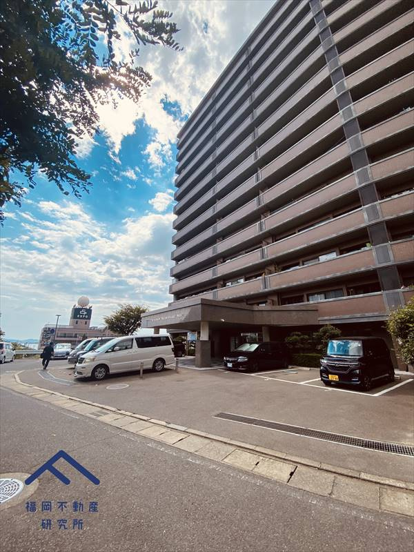 コアマンション和白東パセオの外観