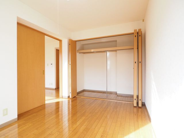 【収納】 | クレベール | ※入居中または補修工事中のため、同タイプの写真です。実際とは異なる場合がございます。