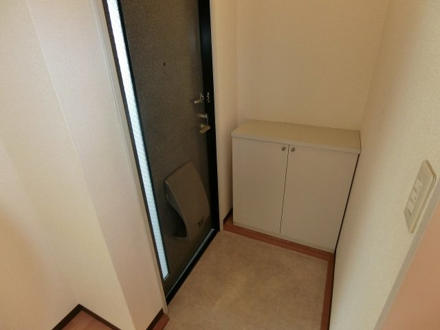 クリアスカイ8の玄関