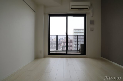 【居間・リビング】 | メイクス矢場町 | こちらの居間で趣味の時間をお楽しみください