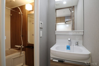 【洗面所】 | メイクス矢場町 | 使いやすい洗面所です