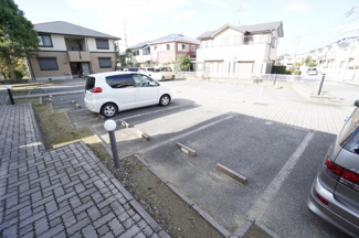 【駐車場】