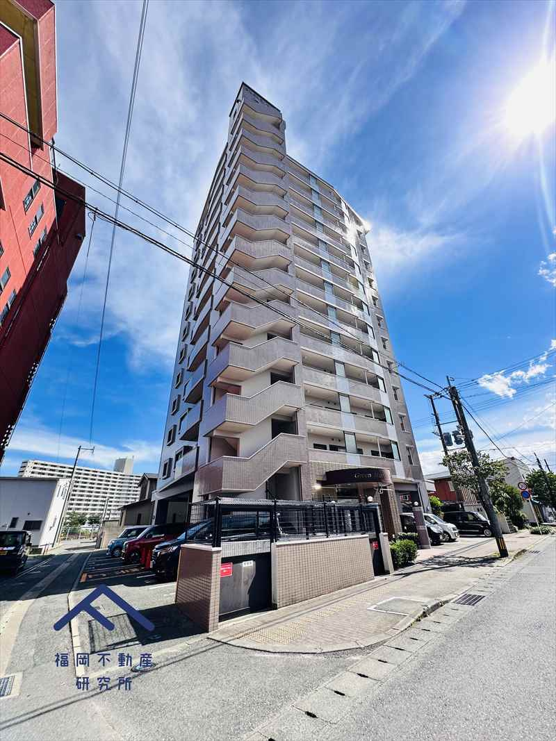 グリーンマンションラフィネ鳥栖の外観