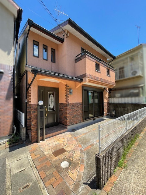 地下鉄『椥辻』駅まで徒歩９分◆リフォーム完了の美宅◆全居室６帖以上の３ＬＤＫ◆山科区椥辻封シ川町の外観|外観