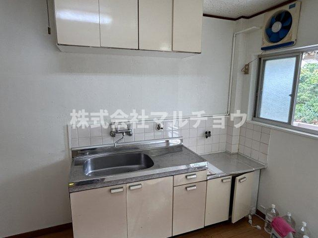 ニューコーポ紀宝のキッチン|コンパクトなキッチンで掃除もラクラク