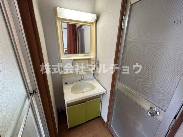 ニューコーポ紀宝の洗面所|広い洗面スペース