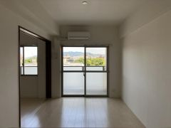 【居間・リビング】 | ラフレシーサ医大通り