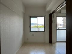  | ラフレシーサ医大通り