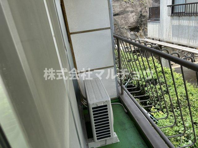 紀宝ハイツのバルコニー|落ち着いた時間を過ごせるバルコニーです