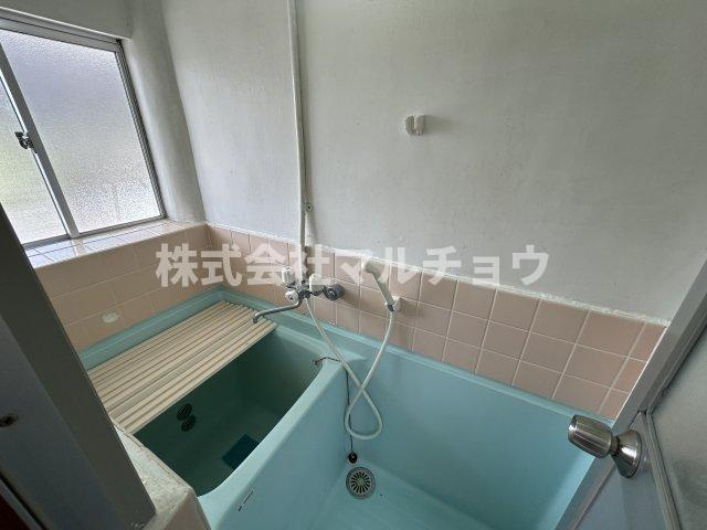 紀宝ハイツの浴室|きれいなお風呂です