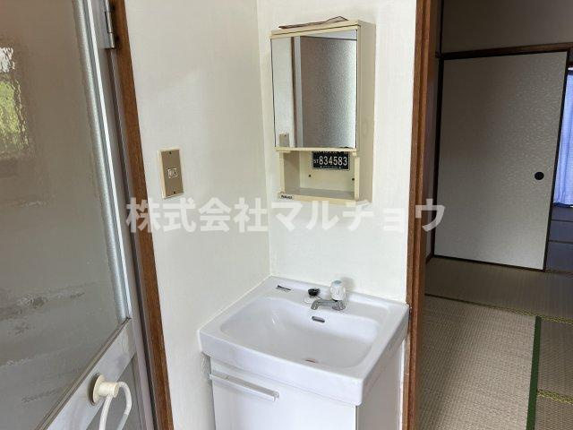 紀宝ハイツの洗面所|コンパクトで使いやすい洗面所